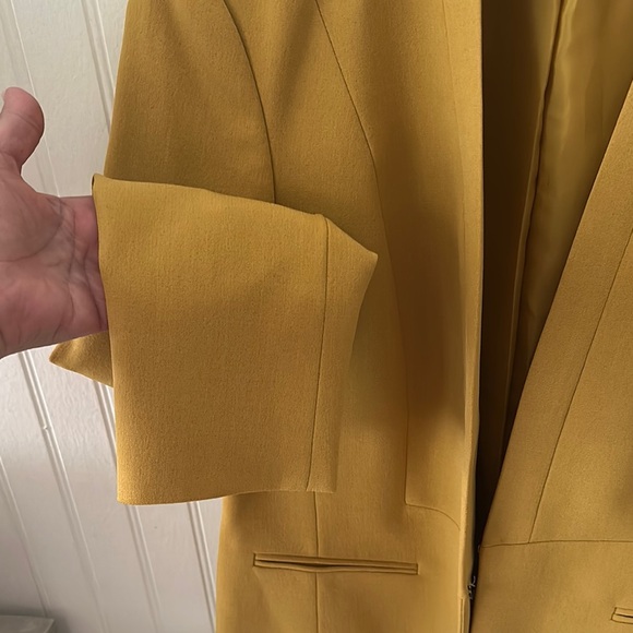 Kasper Yellow Mustard Minimalist Design Blazer sz M - Picture 11 of 15
